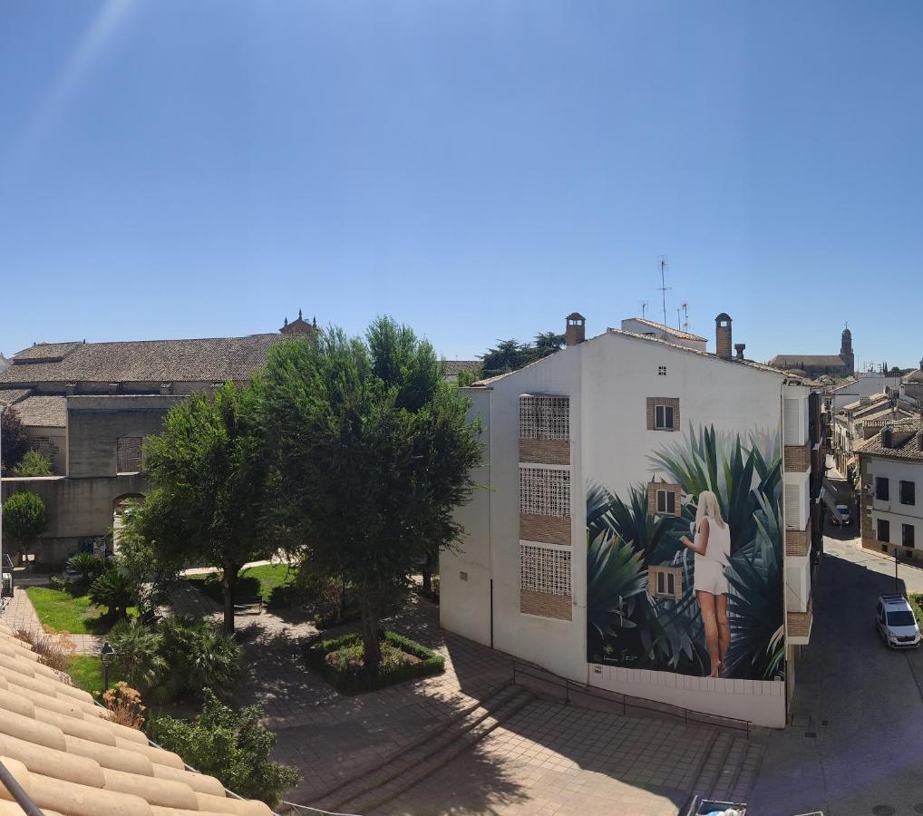 Maravilloso Alojamiento En El Centro De 巴埃萨 外观 照片